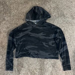 Aeropostale cropped camo hoodie